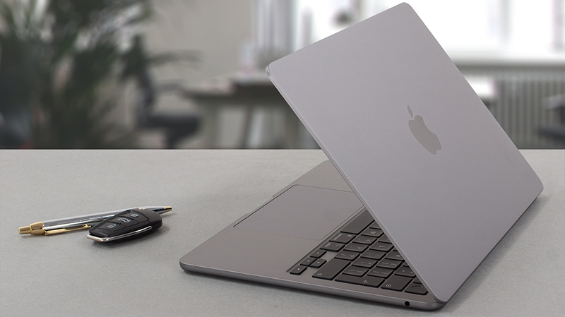 MacBook Air 13" M2 8GB 256GB